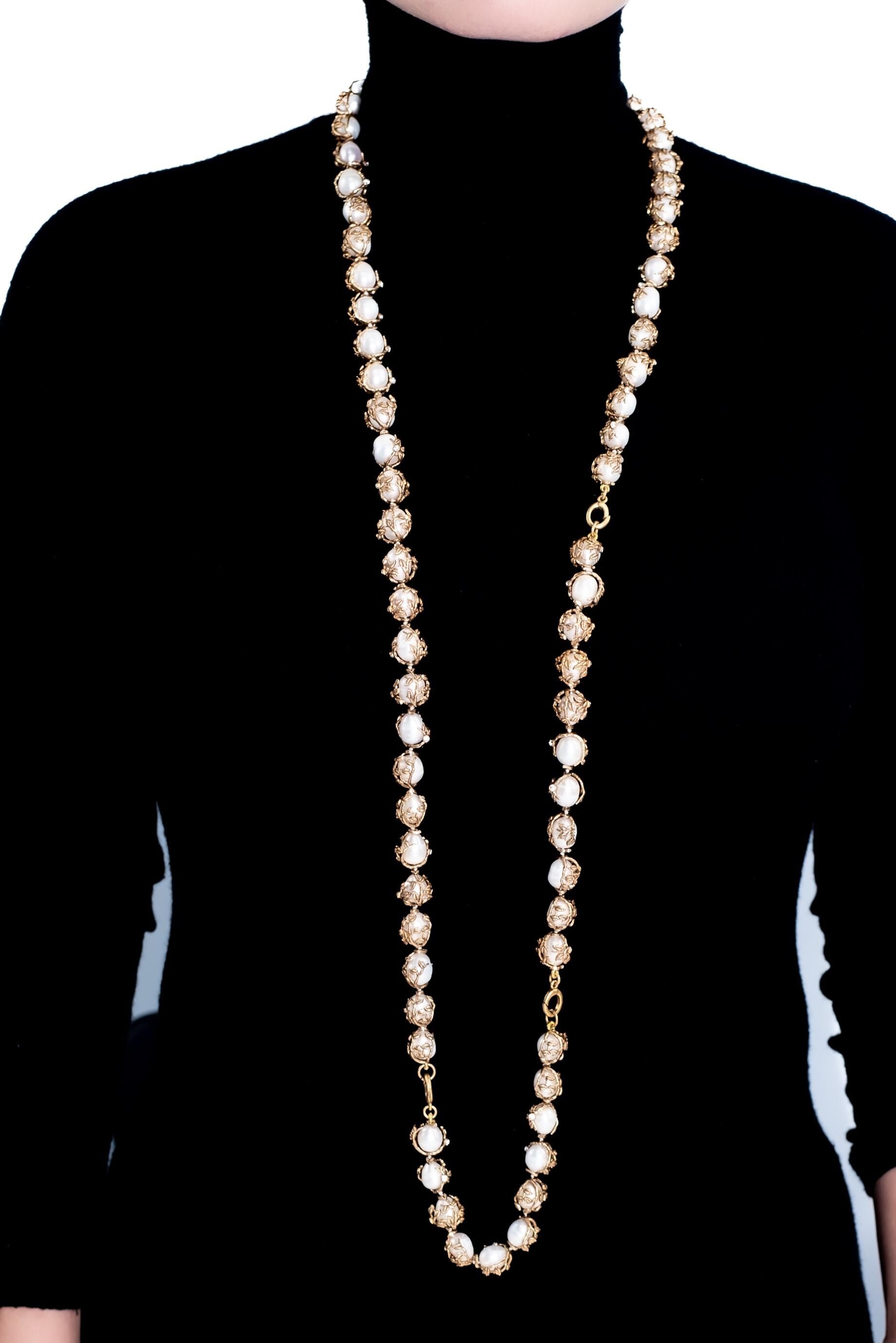Vintage Baroque Pearl Necklace with Gold Filigree Setting | Elegant Retro Statement Jewelry