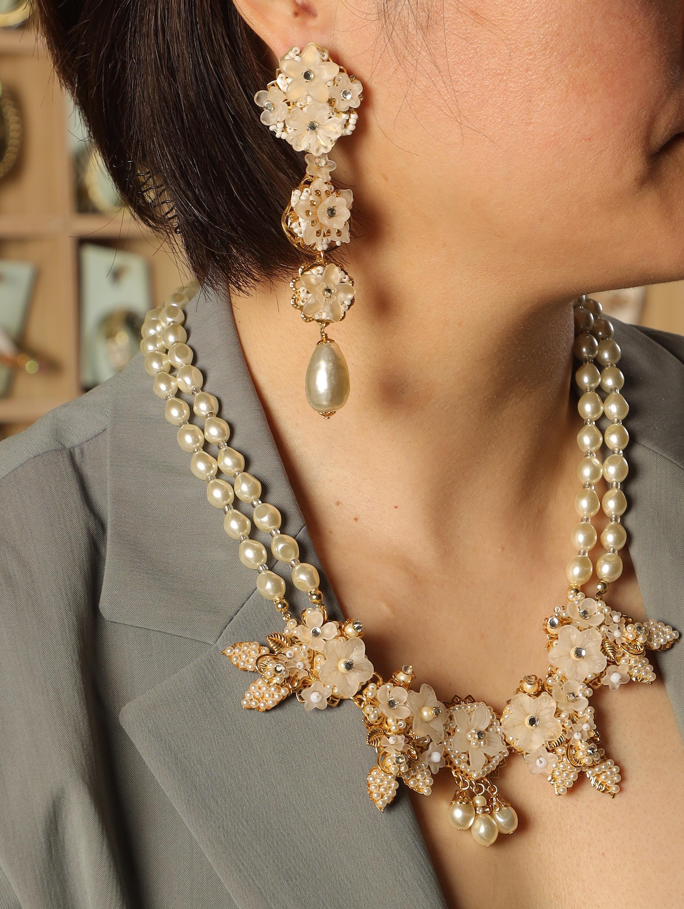 Pearl Flower Statement Necklace with Crystal Accents | Elegant Bridal Choker |vintage necklace