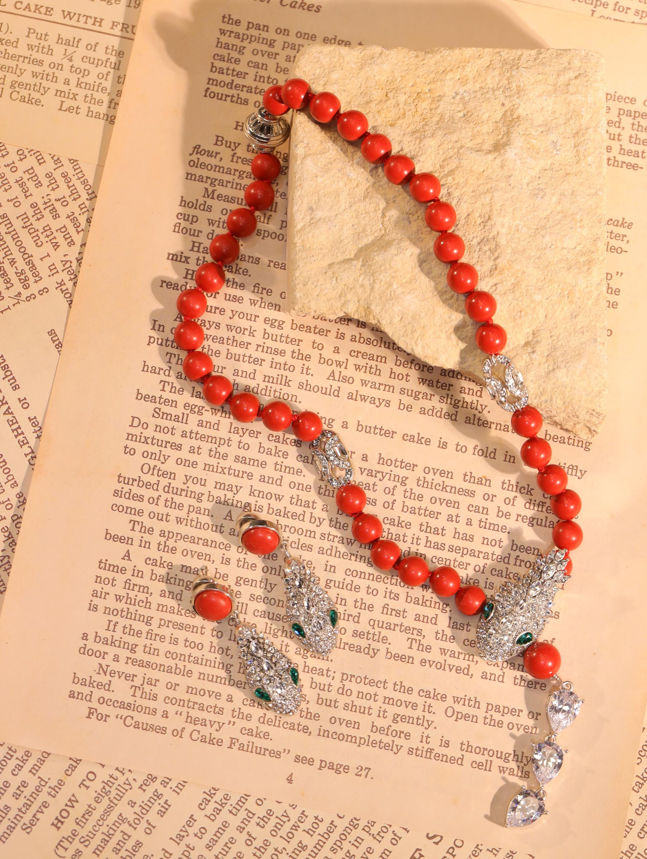 Vintage Red Coral Beaded Necklace and Earrings Set, Luxury Crystal Leopard Design, Green Eye Detail, Elegant Statement Jewelry Gift