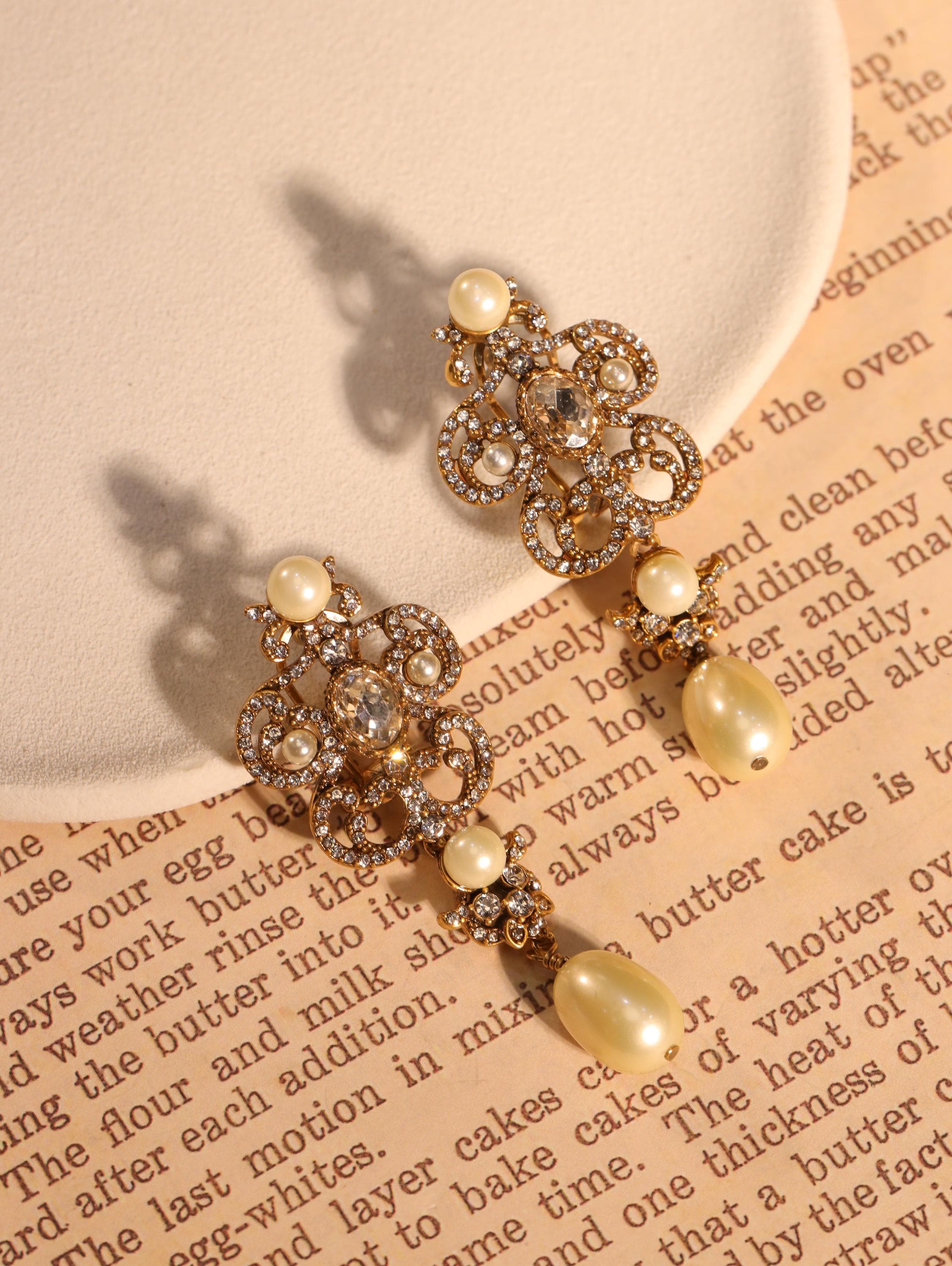 Luxury Vintage Pearl Necklace & Earrings Set, 18K Gold Plated, Swarovski Crystals, Baroque Inspired Handcrafted Jewelry for Collectors