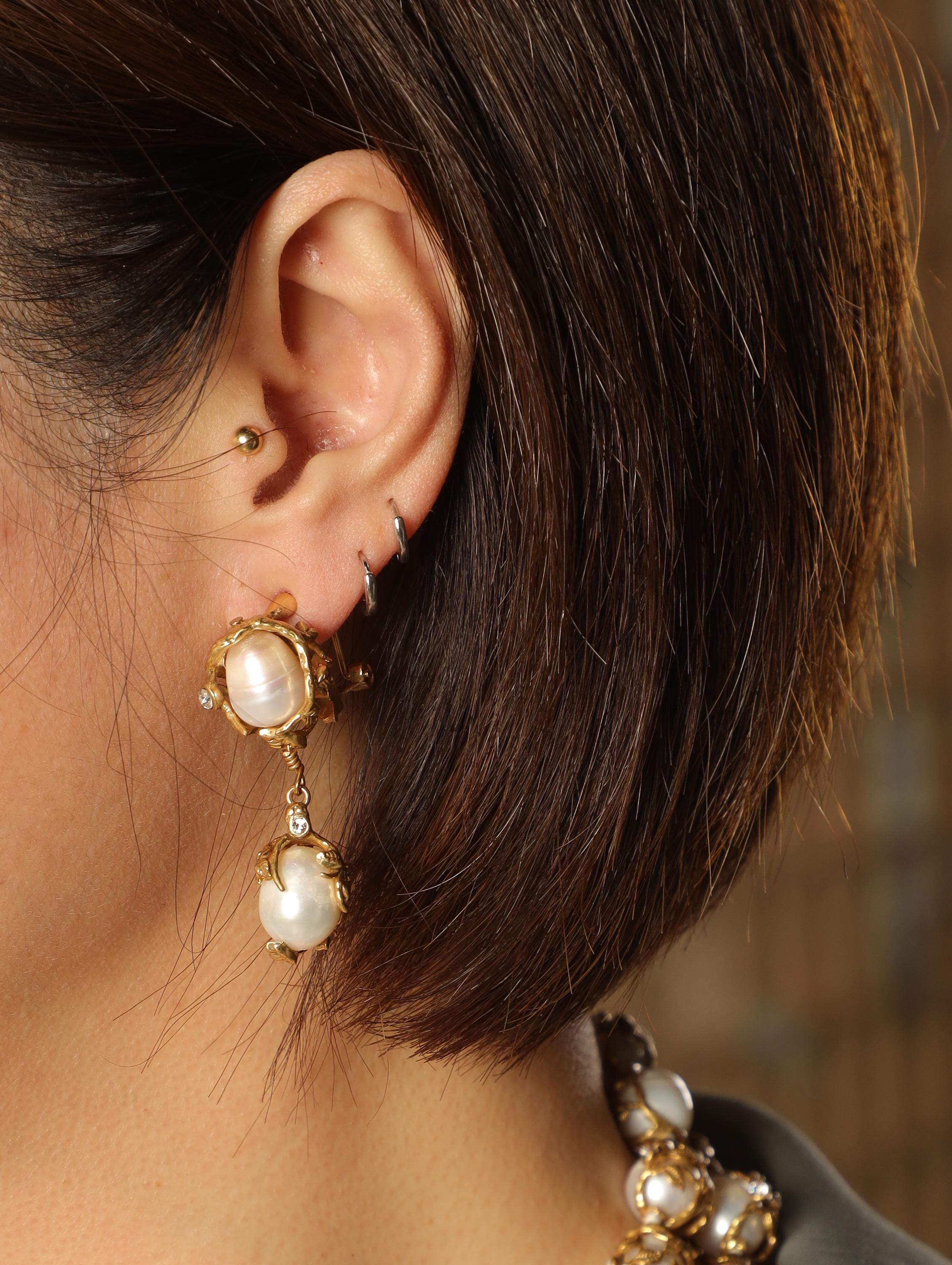 Vintage Baroque Pearl Necklace with Gold Filigree Setting | Elegant Retro Statement Jewelry