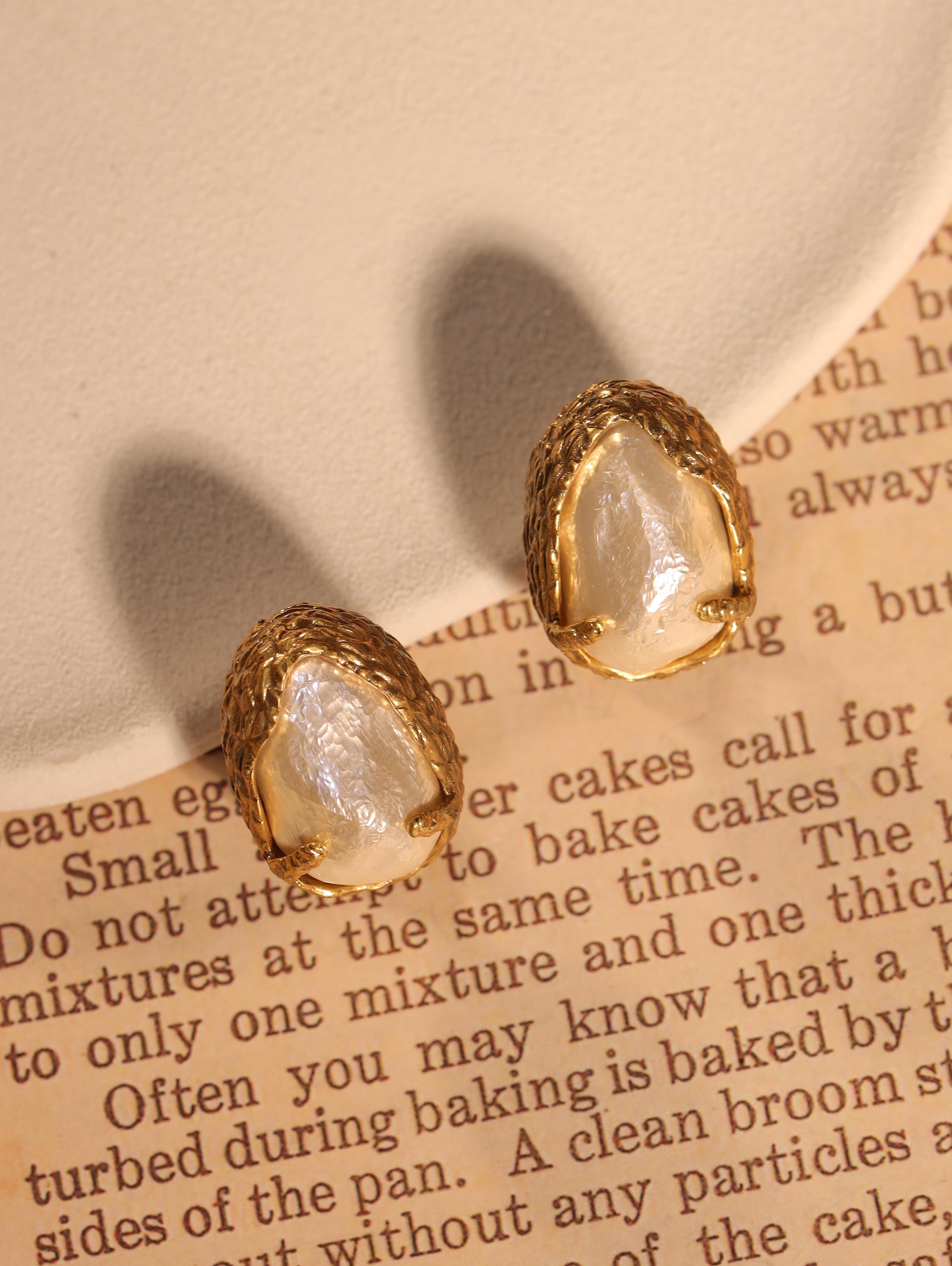 Baroque Pearl Jewelry Set  Vintage Textured Gold Bracelet & Earrings | Handmade Statement Set