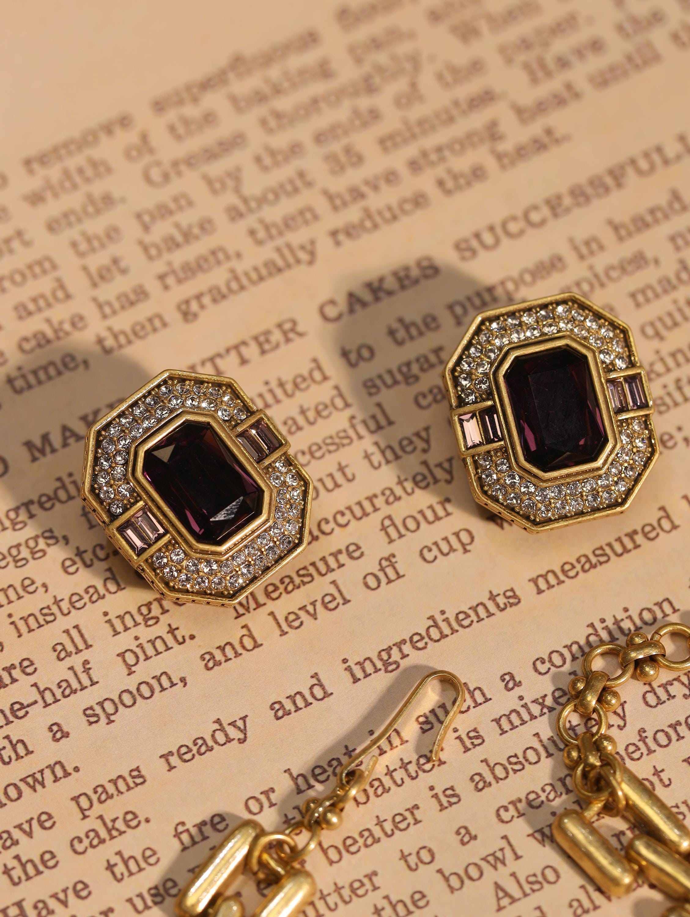 Art Deco Black Crystal Jewelry Set | Vintage Gold Chain Statement Necklace & Stud Earrings | Gatsby Style Bridal Gift