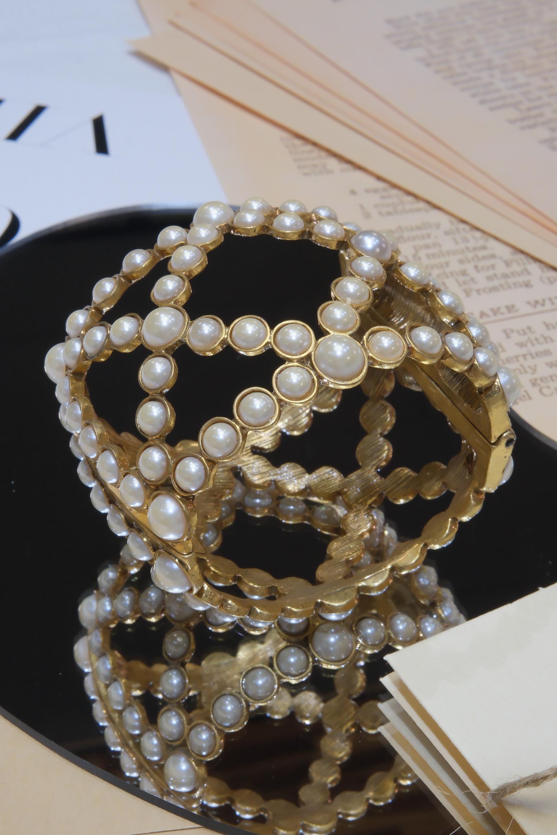 Baroque Pearl Cage Cuff Bracelet  Vintage Gold Openwork Bangle, Statement Bridal Jewelry, Elegant Retro Pearl Bracelet Gift for Her