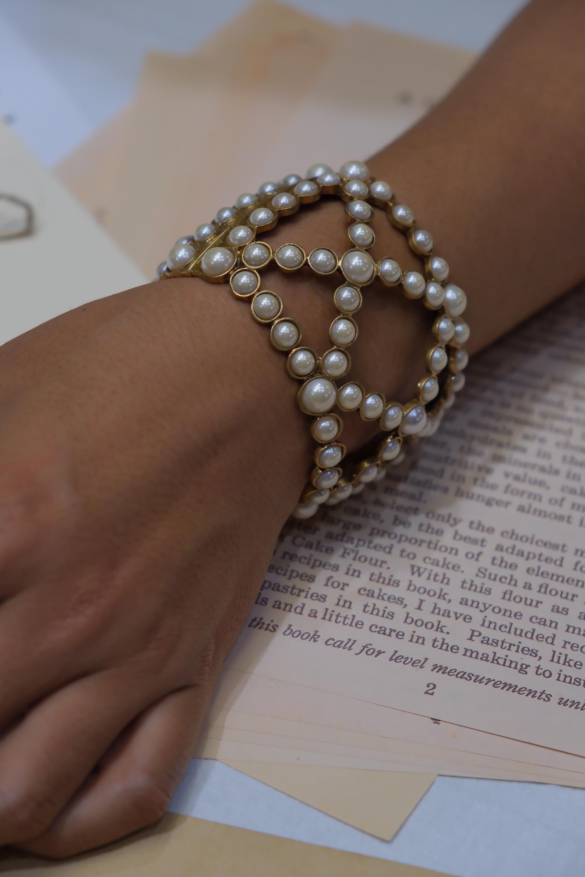 Baroque Pearl Cage Cuff Bracelet  Vintage Gold Openwork Bangle, Statement Bridal Jewelry, Elegant Retro Pearl Bracelet Gift for Her