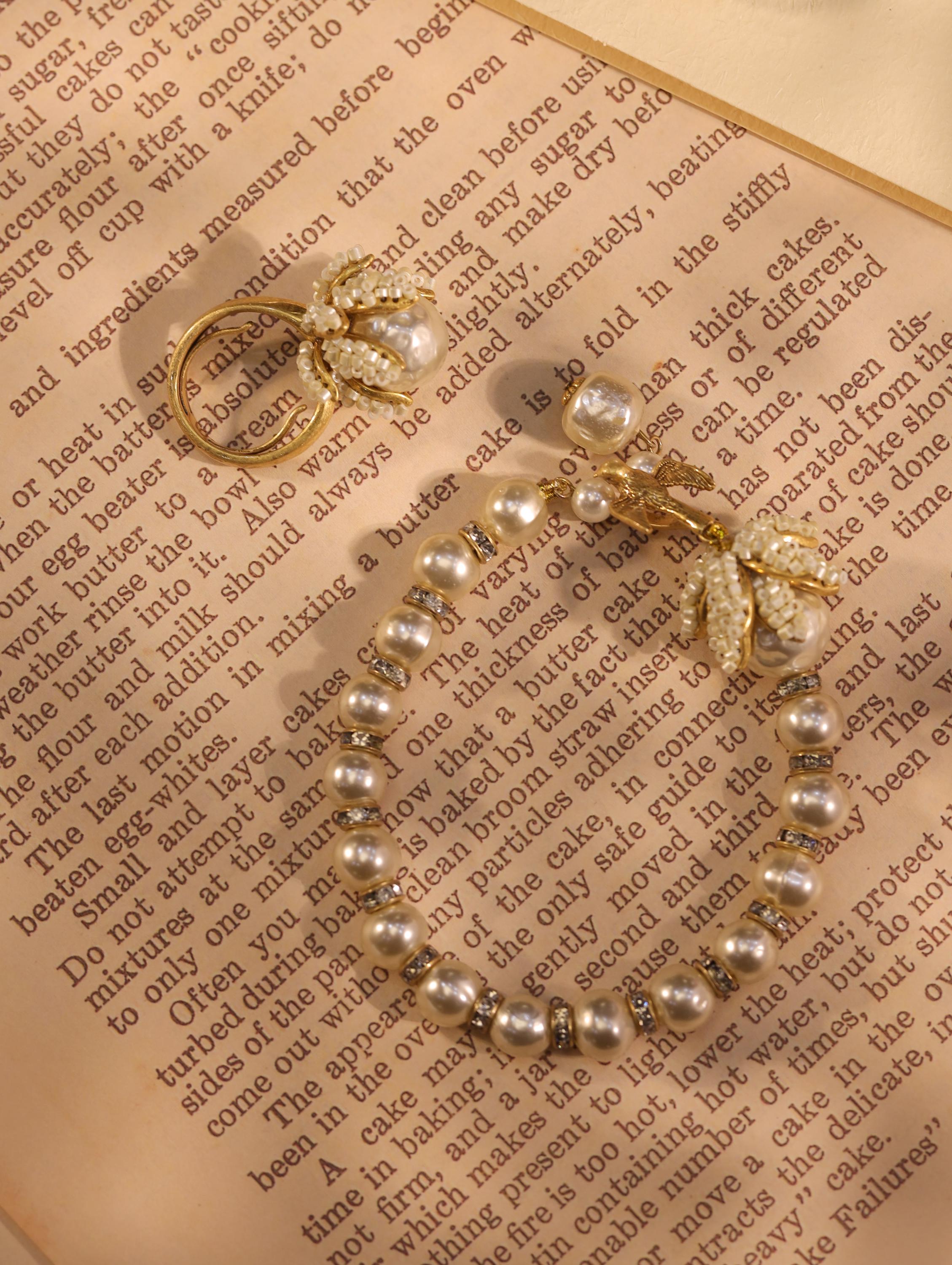 Vintage Pearl Bracelet & Ring Set  Gold Beaded Jewelry with Flower Bud Design, Elegant Gift for Her, Handmade Bridal Accessories