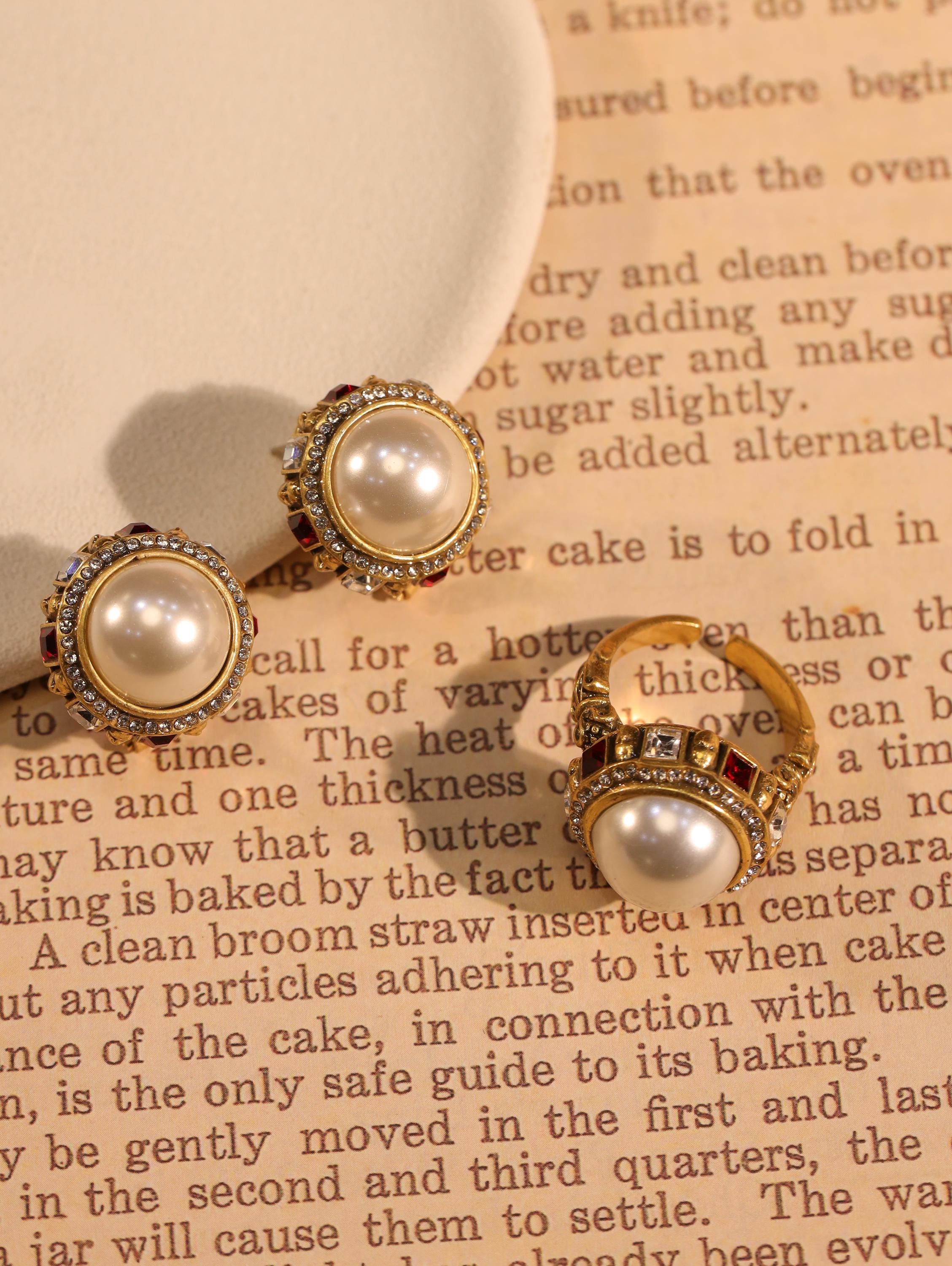 French Vintage Pearl Jewelry Set, Handmade Statement Ring & Stud Earrings, Baroque Inspired Gold Plated Jewelry for Elegant Women