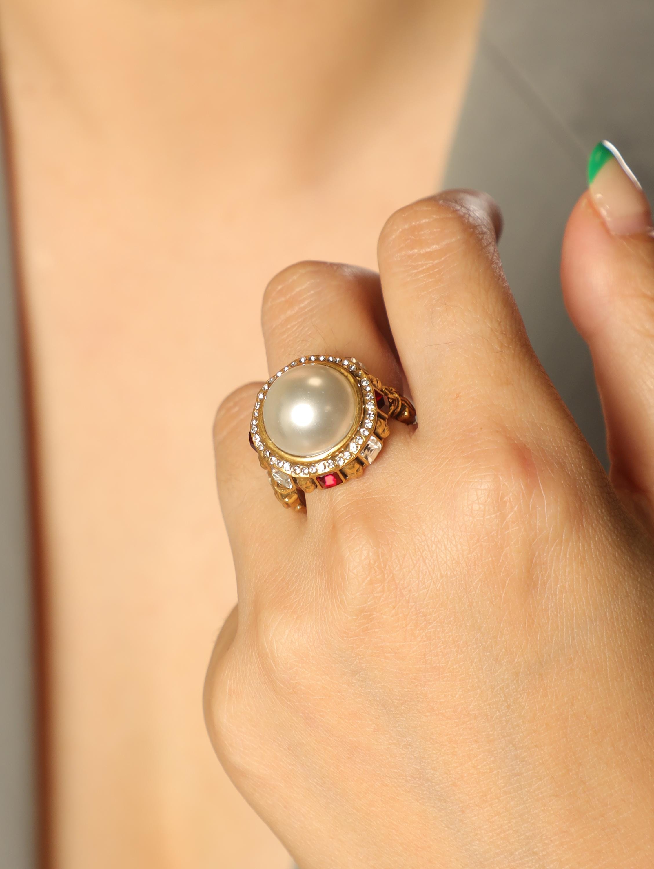French Vintage Pearl Jewelry Set, Handmade Statement Ring & Stud Earrings, Baroque Inspired Gold Plated Jewelry for Elegant Women