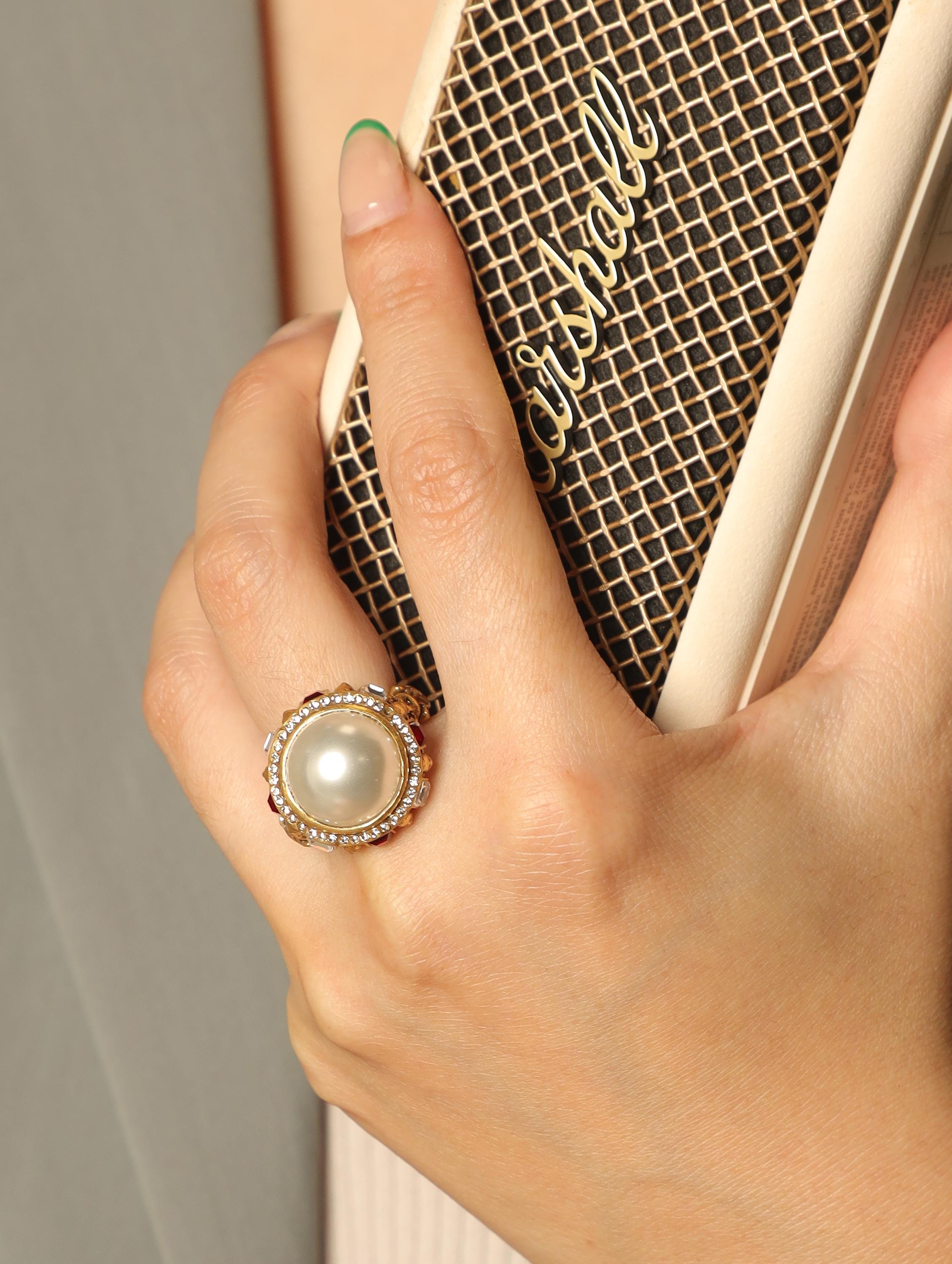 French Vintage Pearl Jewelry Set, Handmade Statement Ring & Stud Earrings, Baroque Inspired Gold Plated Jewelry for Elegant Women