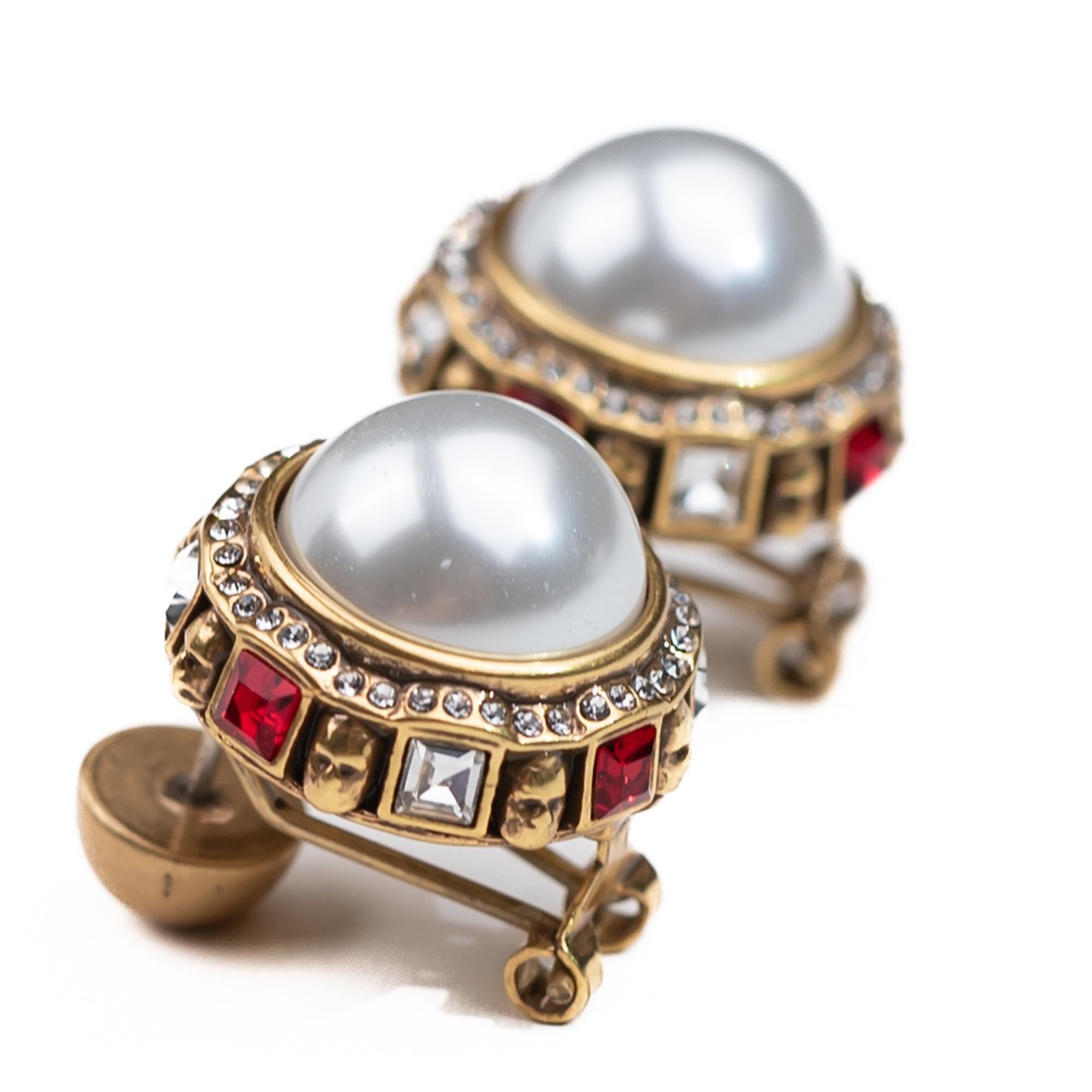 French Vintage Pearl Jewelry Set, Handmade Statement Ring & Stud Earrings, Baroque Inspired Gold Plated Jewelry for Elegant Women